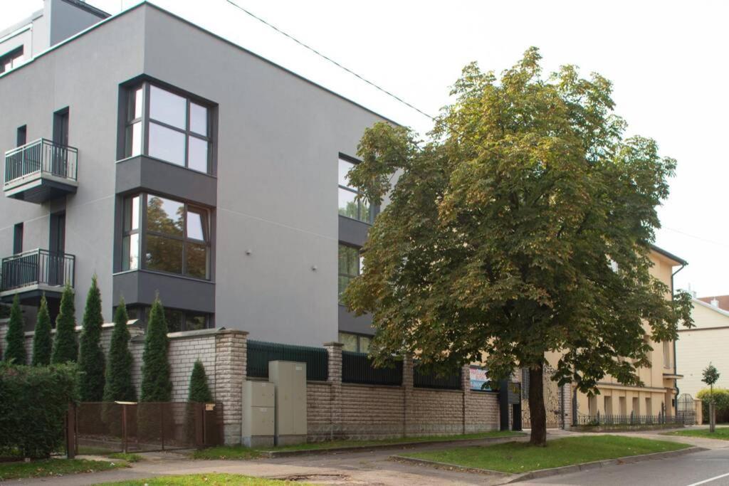 Luxurious Oak Park Apartment By Polo Apartments Kaunas Eksteriør billede